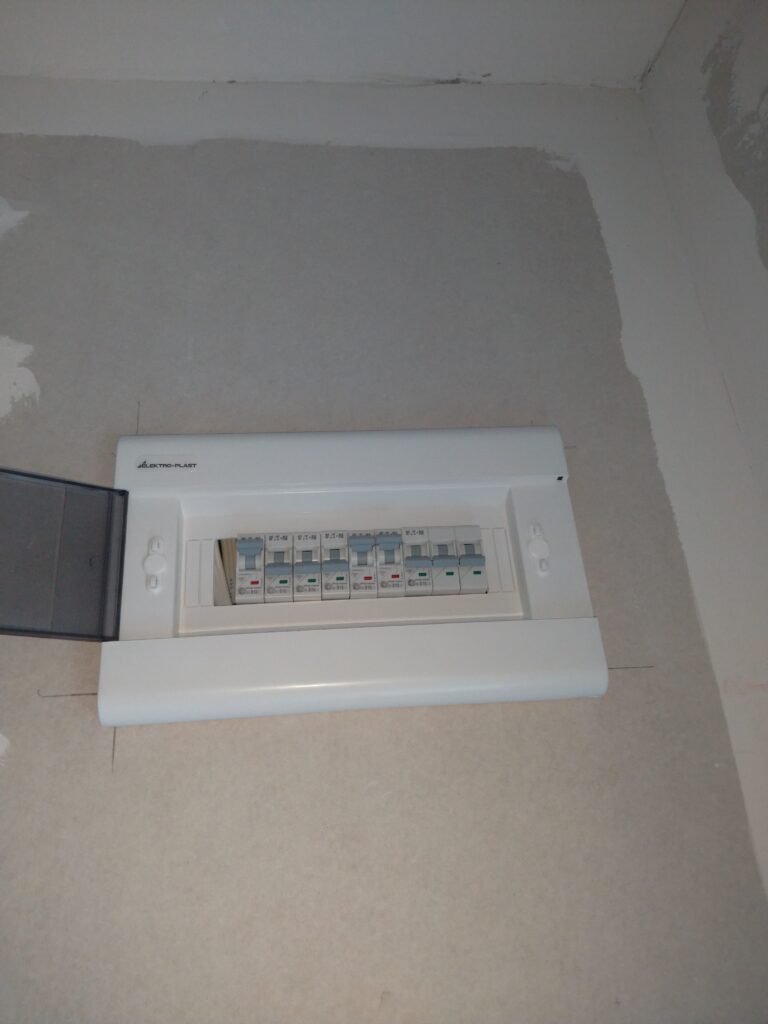 Przykład na uporządkowanie instalacji elektrycznej